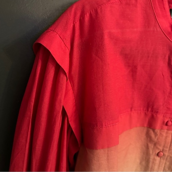 BCBGMAXAZRIA Gradient Pink to Cream Women's Button Down | Size Small - Picture 9 of 9